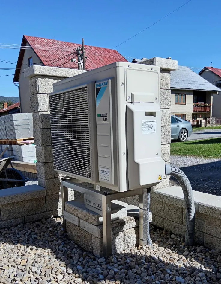 Tepelné čerpadlo vzduch voda Daikin Altherma 3 8kW rodinný dom Zuberec