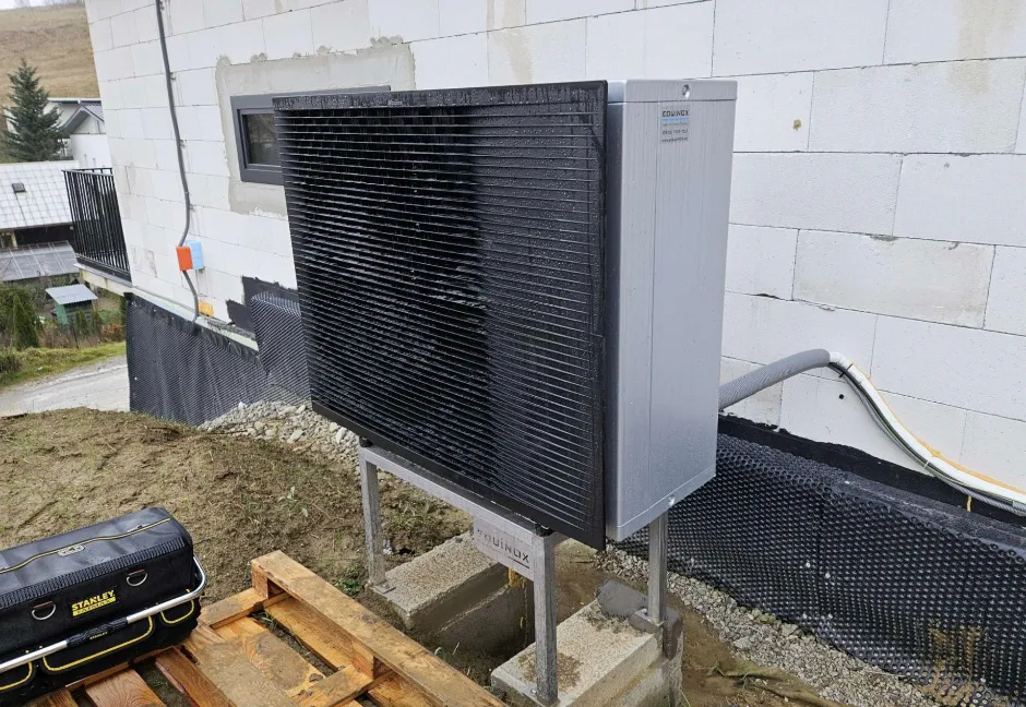 Tepelné čerpadlo vzduch voda Daikin Altherma R MT3 strednoteplotné 10kW rodinný dom Nižná