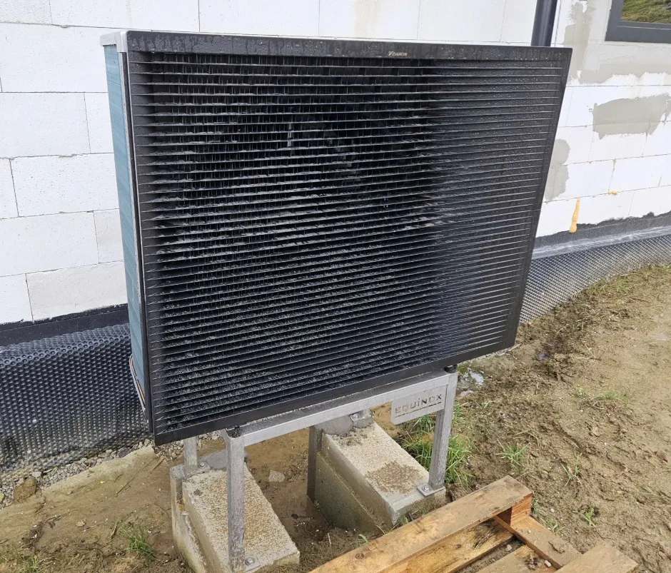 Tepelné čerpadlo vzduch voda Daikin Altherma R MT3 strednoteplotné 10kW rodinný dom Nižná