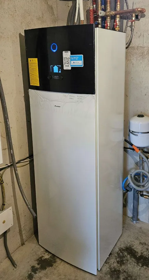 Tepelné čerpadlo vzduch voda Daikin Altherma R MT3 strednoteplotné 10kW rodinný dom Nižná