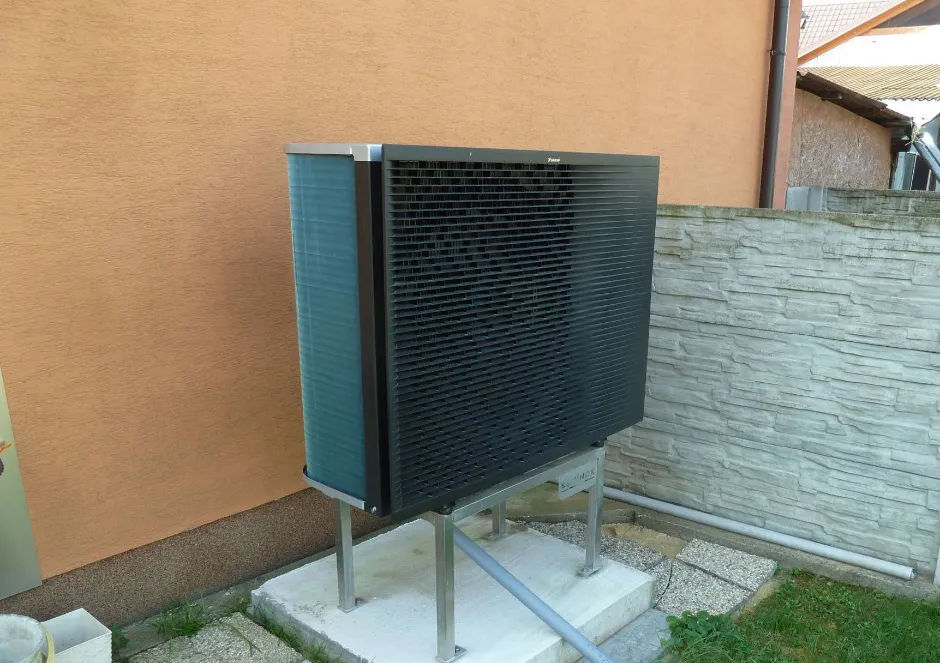 EQUINOX Tepelné čerpadlo vzduch voda Daikin Altherma MT3 strednoteplotné 12kW RD Trenč.Bohuslavice1