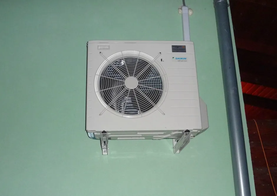 HYBRIDNÉ Tepelné čerpadlo Daikin Altherma HYBRID 8kW - 33kW RD Šurany-Nitrianský Hrádok