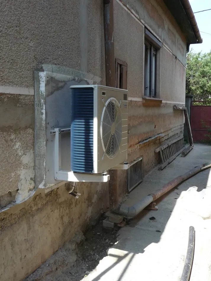 HYBRIDNÉ Tepelné čerpadlo vzduch voda Daikin Altherma HYBRID 8kW - 33kW rodinný dom Trnovec nad Váhom 1