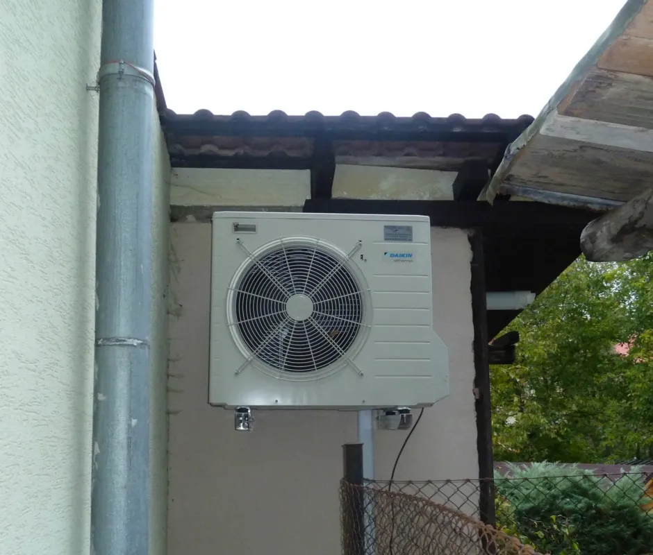 HYBRIDNÉ Tepelné čerpadlo vzduch voda Daikin Altherma HYBRID 8kW - 33kW RD Banská Bystrica