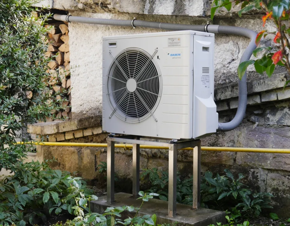 HYBRIDNÉ Tepelné čerpadlo vzduch voda Daikin Altherma HYBRID 8kW-33kW RD Banská Štiavnica