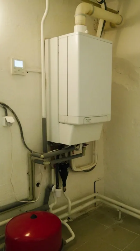 HYBRIDNÉ Tepelné čerpadlo vzduch voda Daikin Altherma HYBRID 8kW-33kW RD Banská Štiavnica