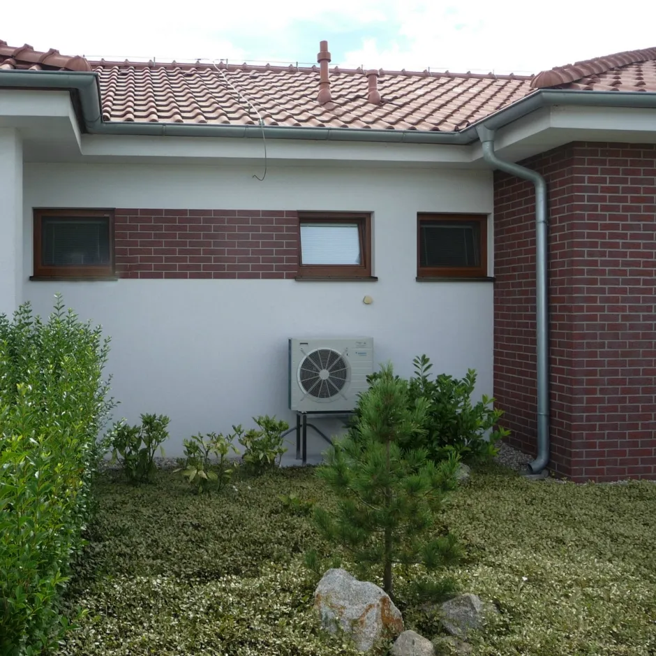 HYBRIDNÉ Tepelné čerpadlo vzduch voda Daikin Altherma HYBRID 8kW - 33kW RD Chorvátsky Grob