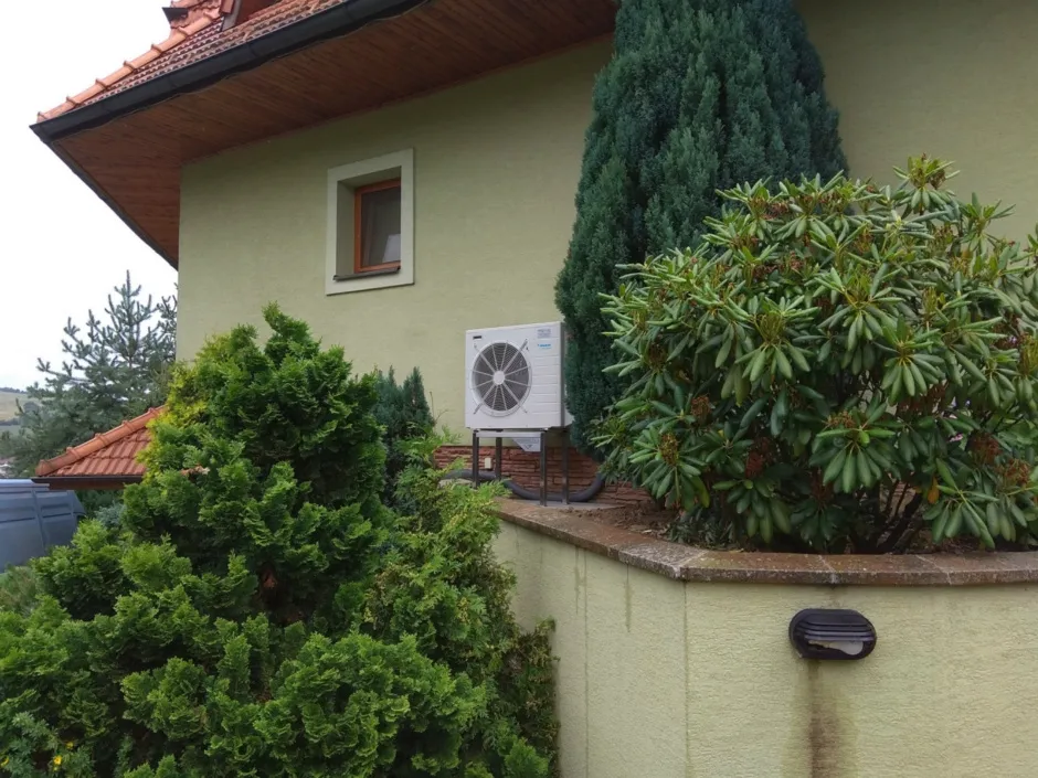 HYBRIDNÉ Tepelné čerpadlo vzduch voda Daikin Altherma HYBRID 8kW - 33kW rod. dom Drietoma