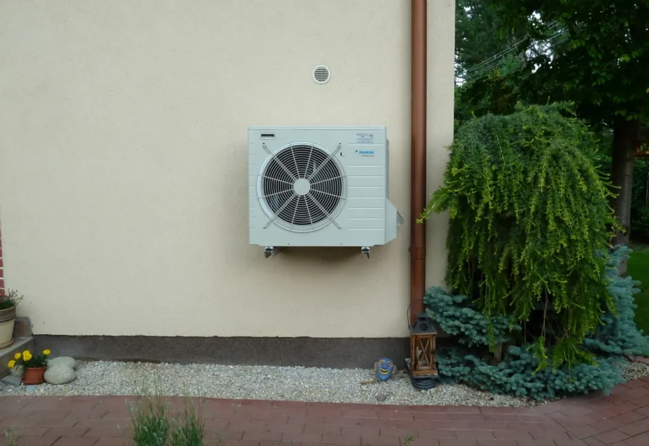 HYBRIDNÉ Tepelné čerpadlo vzduch voda Daikin Altherma HYBRID 8kW - 33kW rod. dom Malinovo