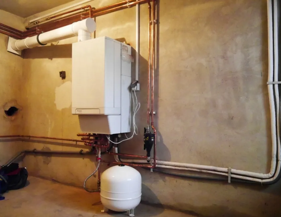 HYBRIDNÉ Tepelné čerpadlo vzduch voda Daikin Altherma HYBRID 8kW - 33kW rod. dom Malinovo