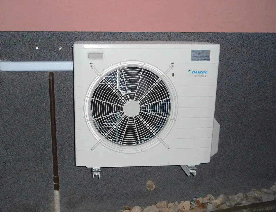 HYBRIDNÉ Tepelné čerpadlo vzduch voda Daikin Altherma HYBRID 8kW - 33kW rodinný dom Trstená 1