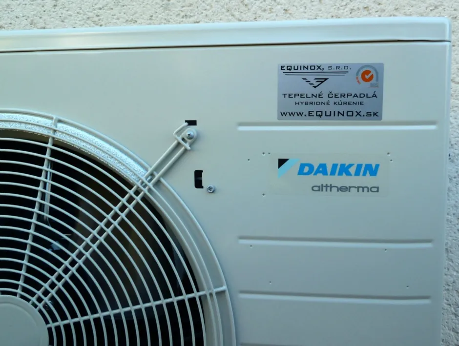 HYBRIDNÉ Tepelné čerpadlo vzduch voda Daikin Altherma HYBRID 8kW - 33kW rodinný dom Nemce
