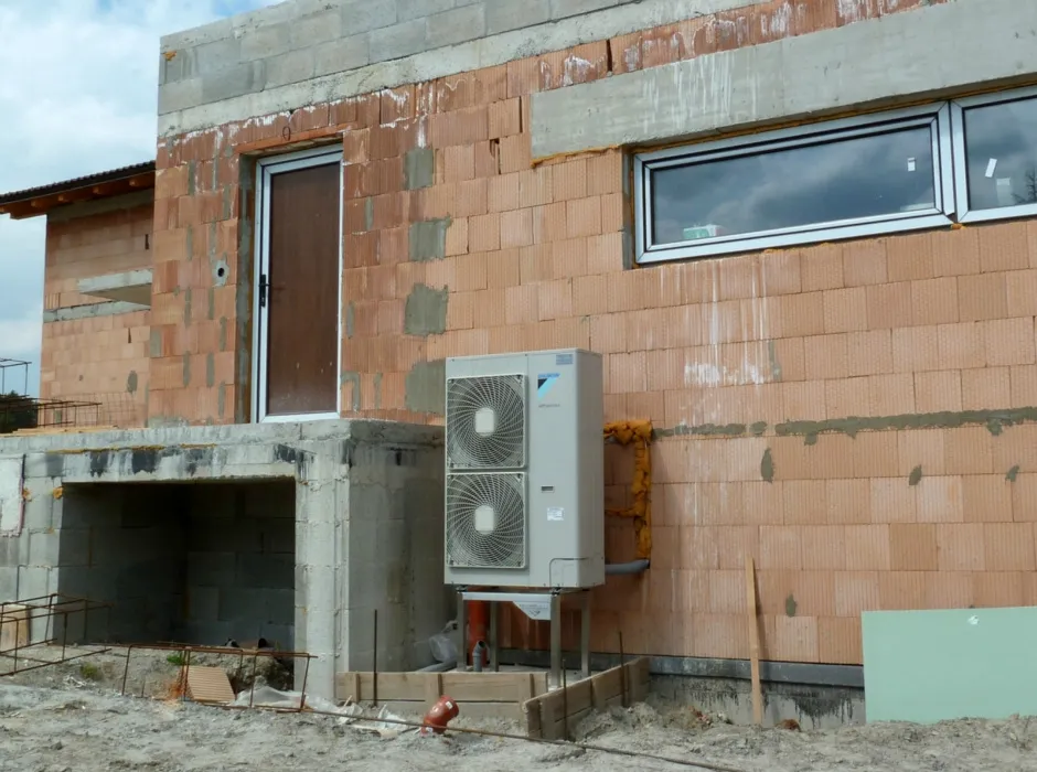 Tepelné čerpadlo Daikin Altherma LT 11kW s chladením fan-coil nástenný RD Banská Bystrica