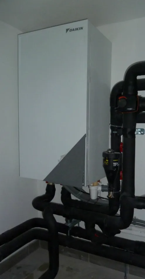 Tepelné čerpadlo Daikin Altherma LT 11kW s chladením fan-coil nástenný RD Banská Bystrica