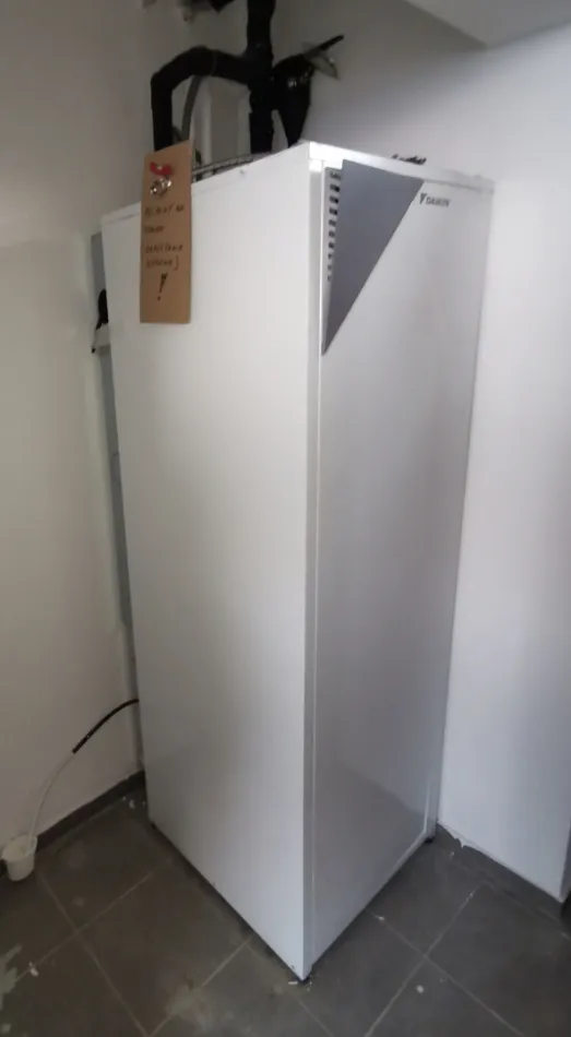 Tepelné čerpadlo Daikin Altherma LT 11kW s chladením fan coil rodinný dom Banská Bystrica