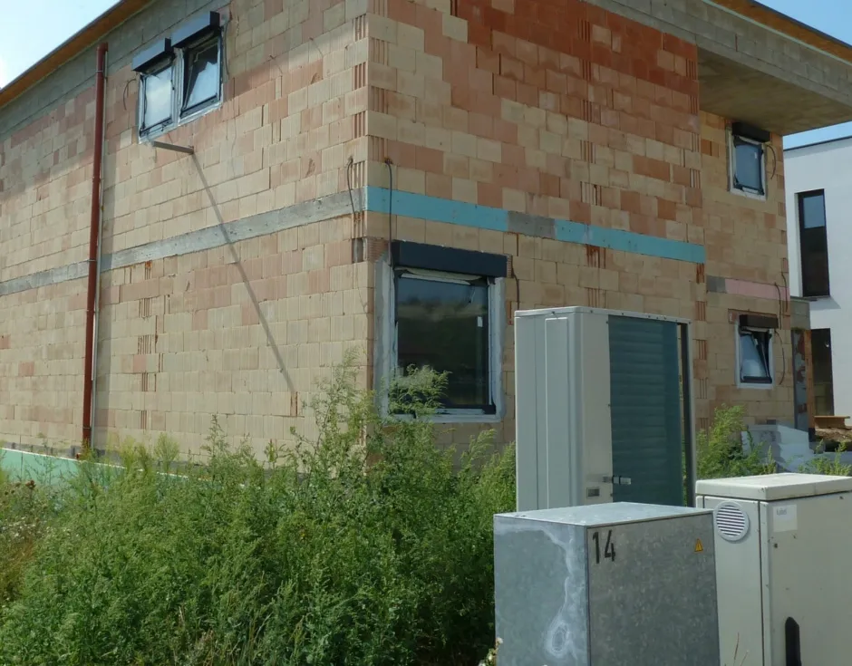Tepelné čerpadlo vzduch voda Daikin Altherma LT 11kW s chladením rodinný dom Hainburg an der Donau