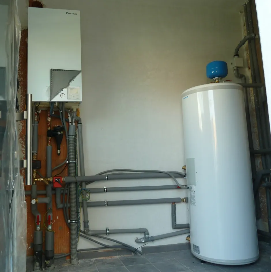 Tepelné čerpadlo vzduch voda Daikin Altherma LT 11kW s chladením rodinný dom Hainburg an der Donau
