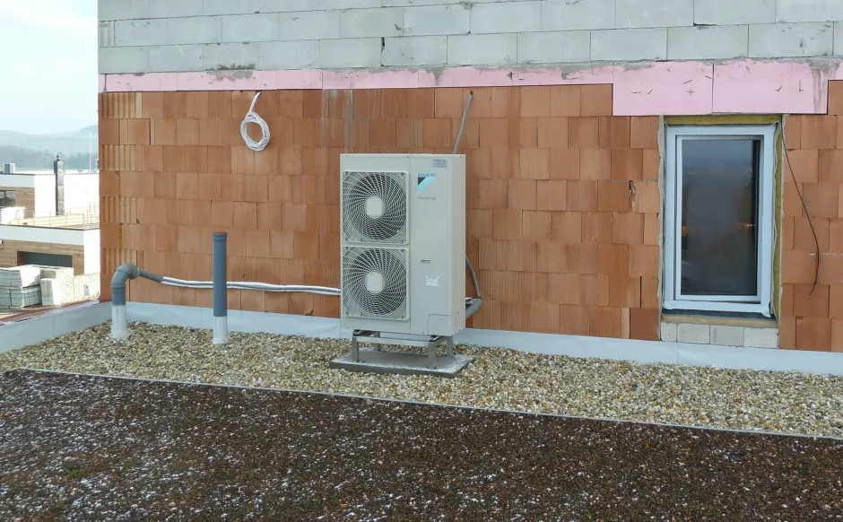 Tepelné čerpadlo Daikin Altherma LT 16kW s chladením fancoil nástenný kanálový RD Soblahov