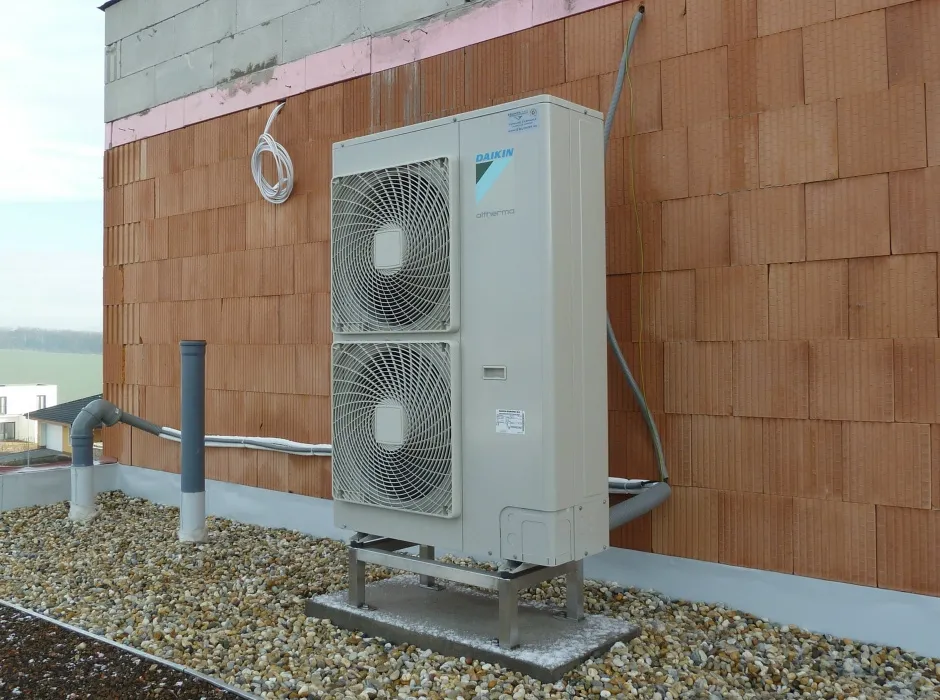 Tepelné čerpadlo Daikin Altherma LT 16kW s chladením fancoil nástenný kanálový RD Soblahov