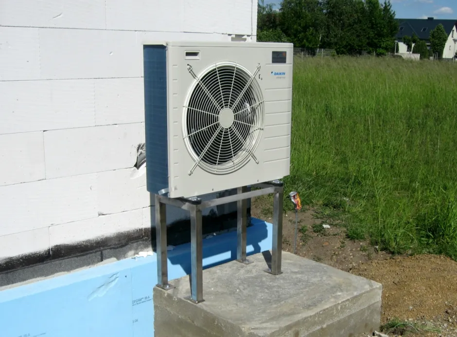 Tepelné čerpadlo vzduch voda Daikin Altherma LT 6kW s chladením fan coil kazetový rodinný dom Parndorf