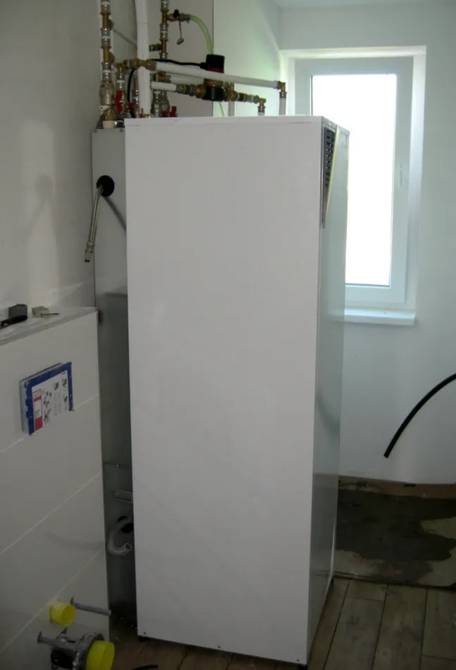 Tepelné čerpadlo vzduch voda Daikin Altherma LT 6kW s chladením fan coil kazetový rodinný dom Parndorf