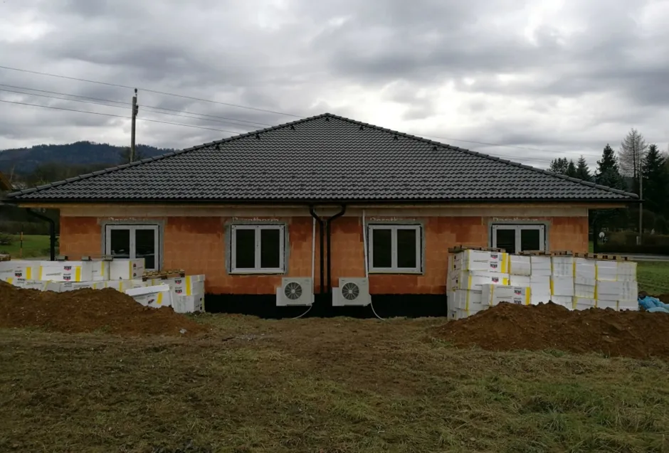 Tepelné čerpadlo Daikin Altherma LT 6kW s chladením rodinný dom Hainbach-Aurach am Hongar
