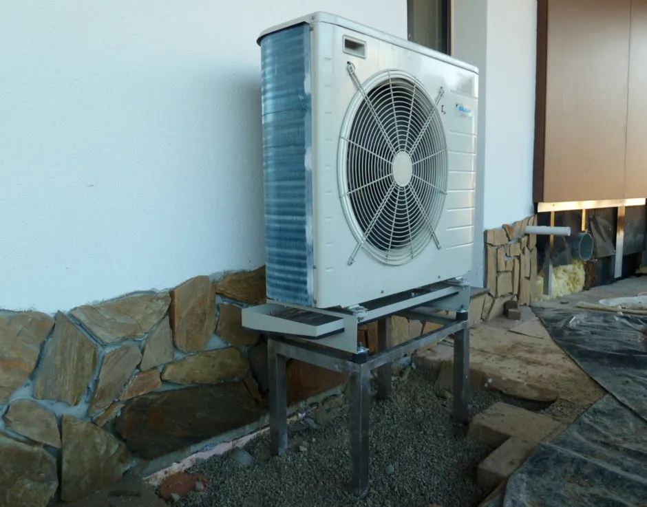Tepelné čerpadlo vzduch voda Daikin Altherma LT 8kW s chladením Fan Coil rodinný dom Rakytovce