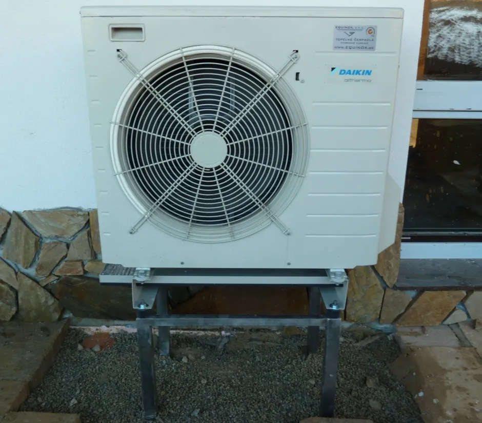 Tepelné čerpadlo vzduch voda Daikin Altherma LT 8kW s chladením Fan Coil rodinný dom Rakytovce
