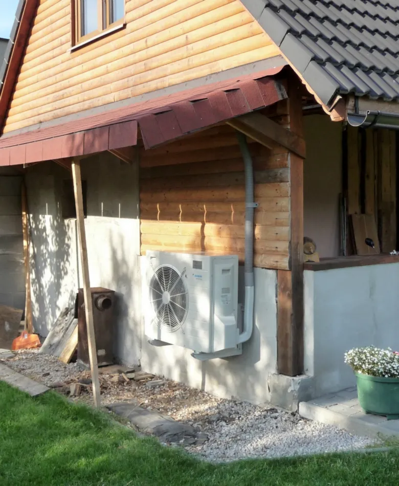 Tepelné čerpadlo vzduch voda Daikin Altherma LT 8kW s chladením konvektor Fan Coil rodinný dom Ludrová