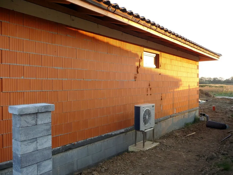 Tepelné čerpadlo vzduch voda Daikin Altherma LT 8kW s chladením rodinný dom Michalovce