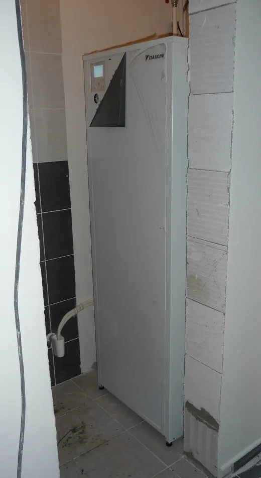 Tepelné čerpadlo Daikin Altherma LT 8kW s chladením rodinný dom Slovenský Grob