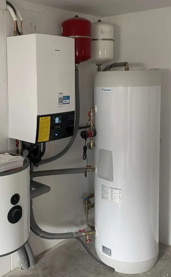 Tepelné čerpadlo vzduch voda Daikin Altherma 3 11kW rodinný dom Hrustin