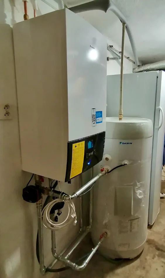 Tepelné čerpadlo vzduch voda Daikin Altherma 3 11kW rodinný dom Muráň