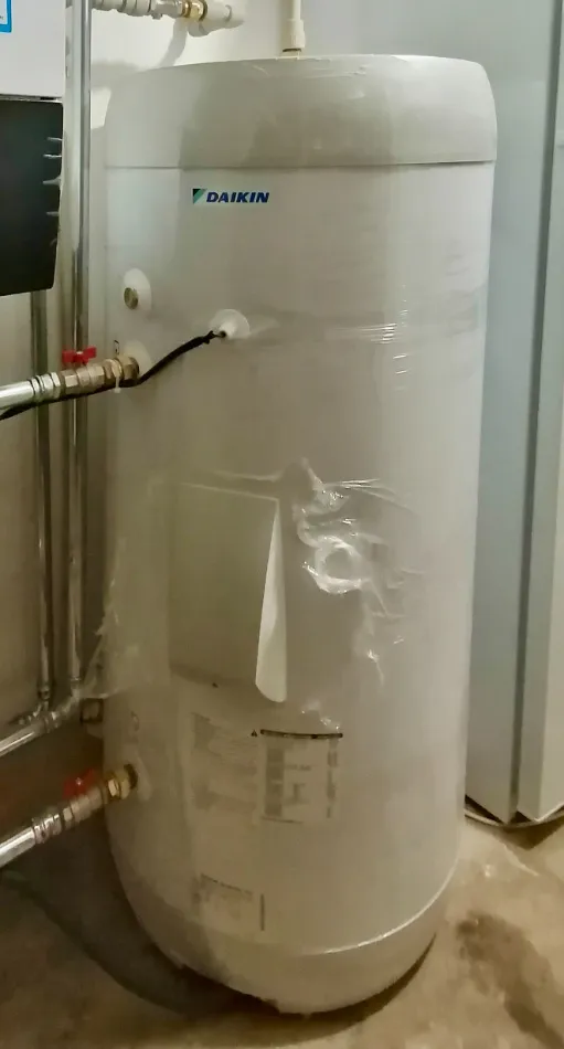 Tepelné čerpadlo vzduch voda Daikin Altherma 3 11kW rodinný dom Muráň