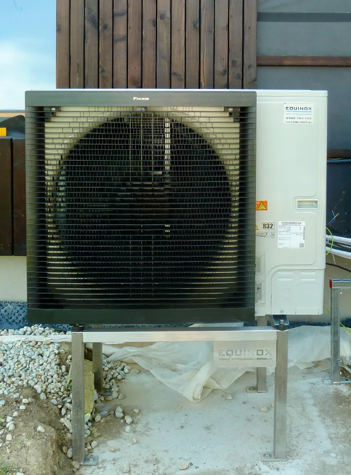 Tepelné čerpadlo vzduch voda Daikin Altherma 3 11kW rodinný dom Nová Lesná
