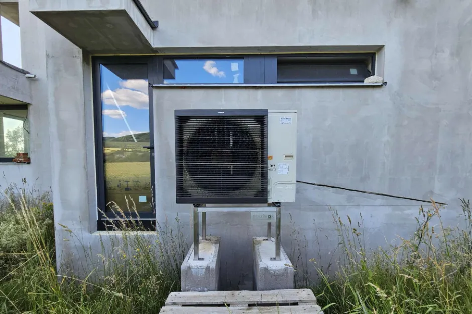 Tepelné čerpadlo vzduch voda Daikin Altherma 3 11kW s chladením rod. dom Dubnica nad Váhom