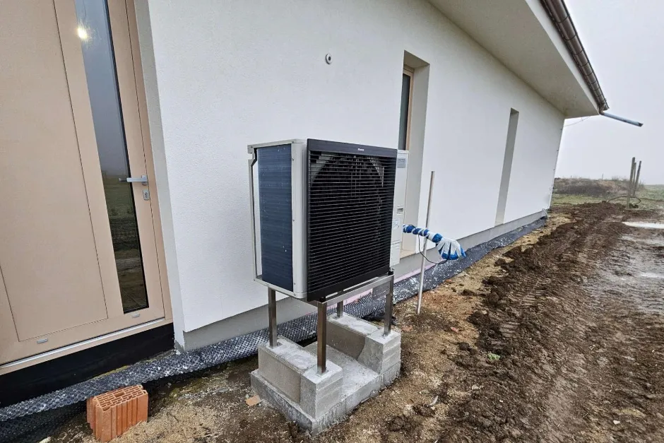 Tepelné čerpadlo vzduch voda Daikin Altherma 3 11kW s chladením rodinný dom Čajkov
