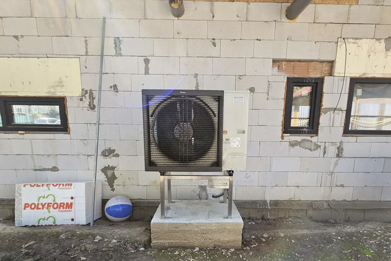 Tepelné čerpadlo vzduch voda Daikin Altherma 3 11kW s chladením rodinný dom Jesenské