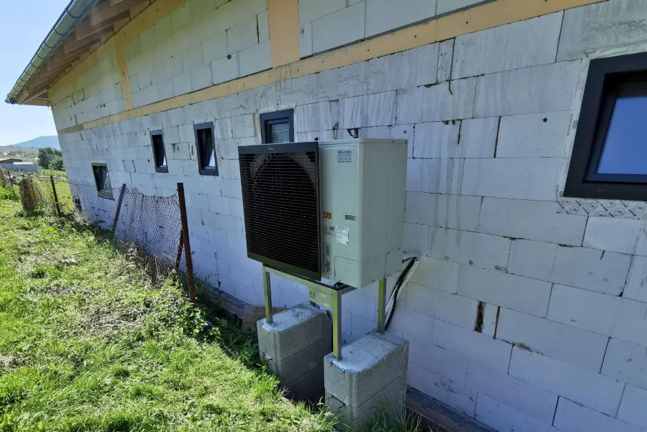 Tepelné čerpadlo vzduch voda Daikin Altherma 3 11kW s chladením rodinný dom Lokca
