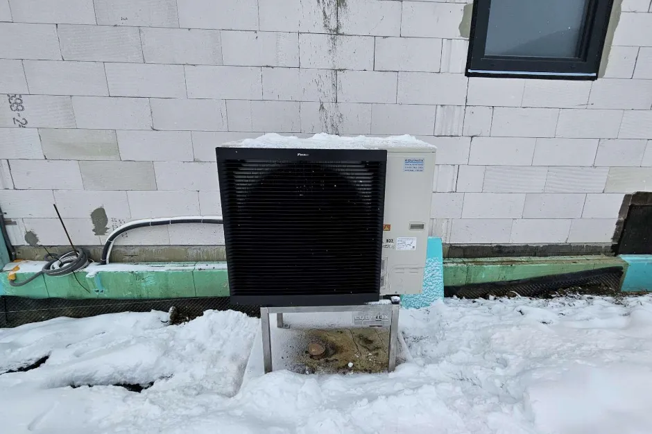 Tepelné čerpadlo vzduch voda Daikin Altherma 3 11kW s chladením rodinný dom Ovčiarsko