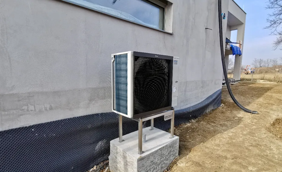 Tepelné čerpadlo vzduch voda Daikin Altherma 3 11kW s chladením rodinný dom Siladice