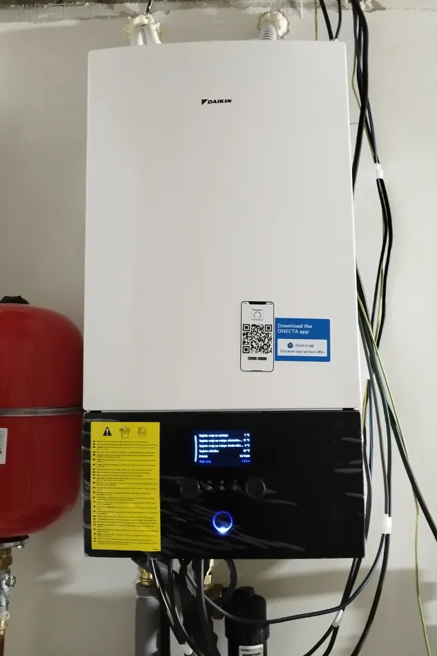 Tepelné čerpadlo vzduch voda Daikin Altherma 3 11kW s chladením rodinný dom Stankovany