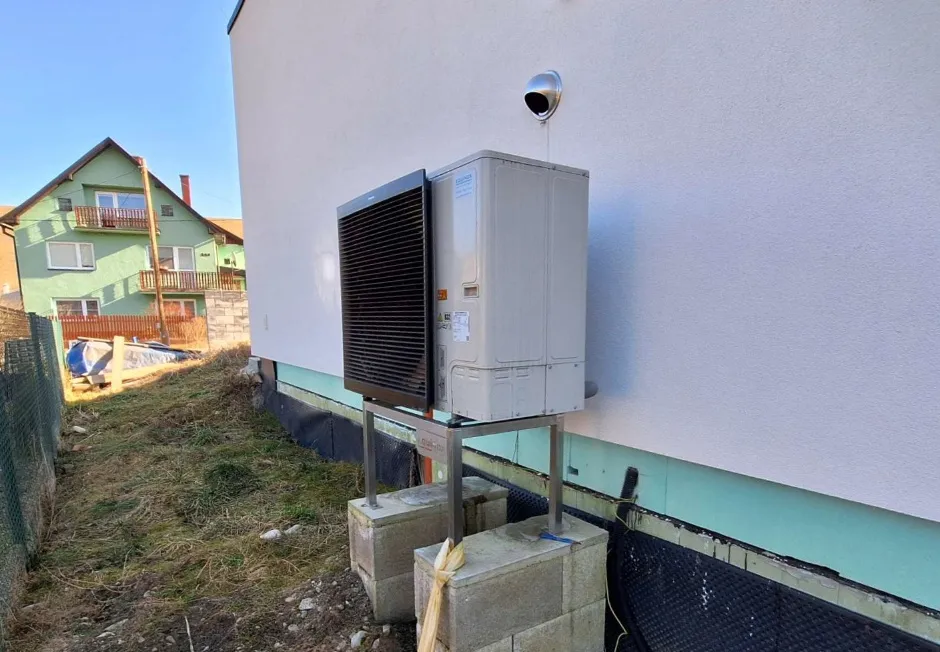 Tepelné čerpadlo vzduch voda Daikin Altherma 3 11kW s chladením rodinný dom Vlachy