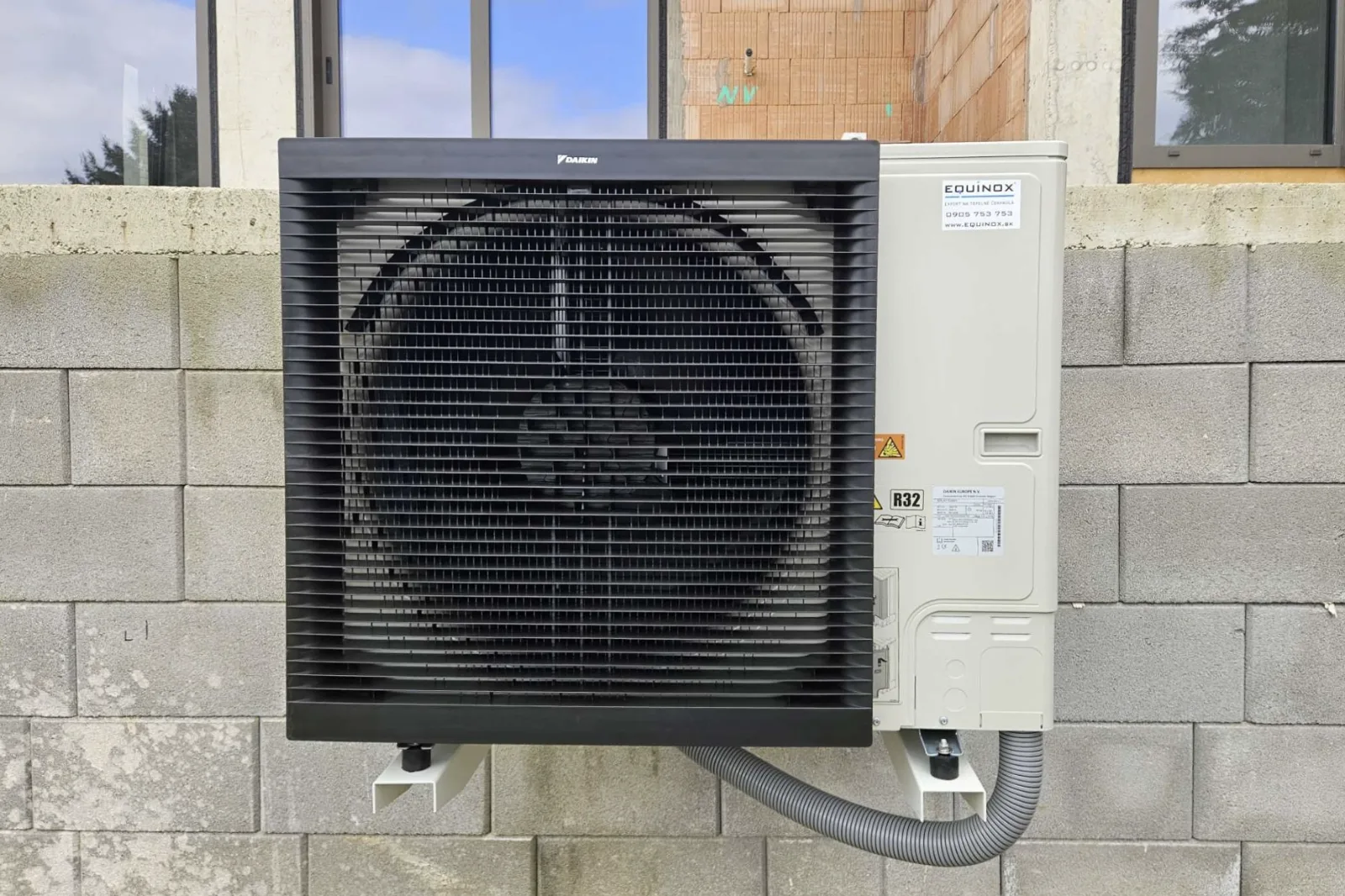 Tepelné čerpadlo vzduch voda Daikin Altherma 3 11kW s chladením rodinný dom Wolfsthal