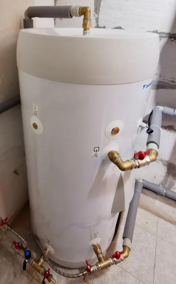 Tepelné čerpadlo vzduch voda Daikin Altherma 3 14kW rodinný dom Banská Bystrica