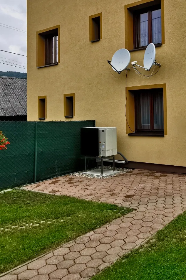 Tepelné čerpadlo vzduch voda Daikin Altherma 3 14kW rodinný dom Liptovská Lúžna