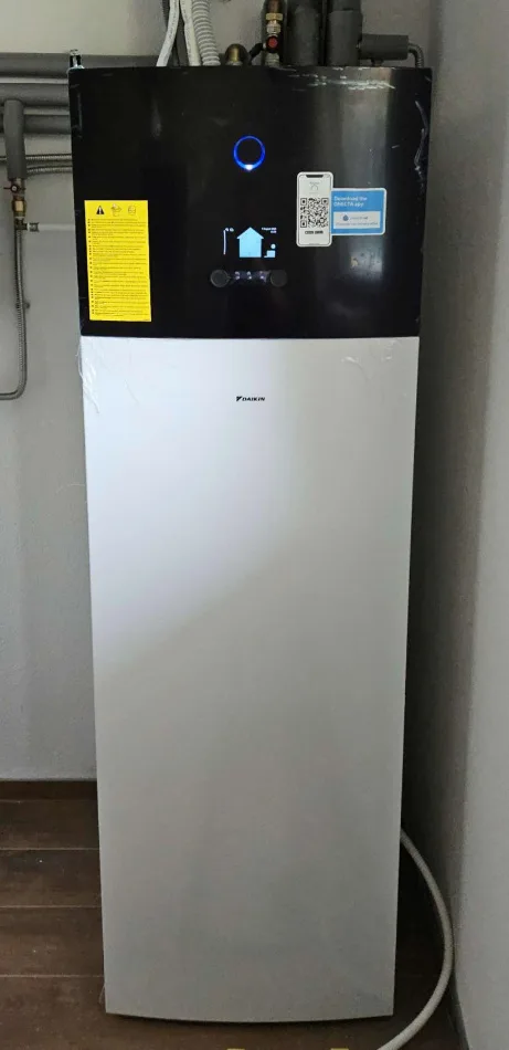 Tepelné čerpadlo vzduch voda Daikin Altherma 3 14kW rodinný dom Slatinské Lazy