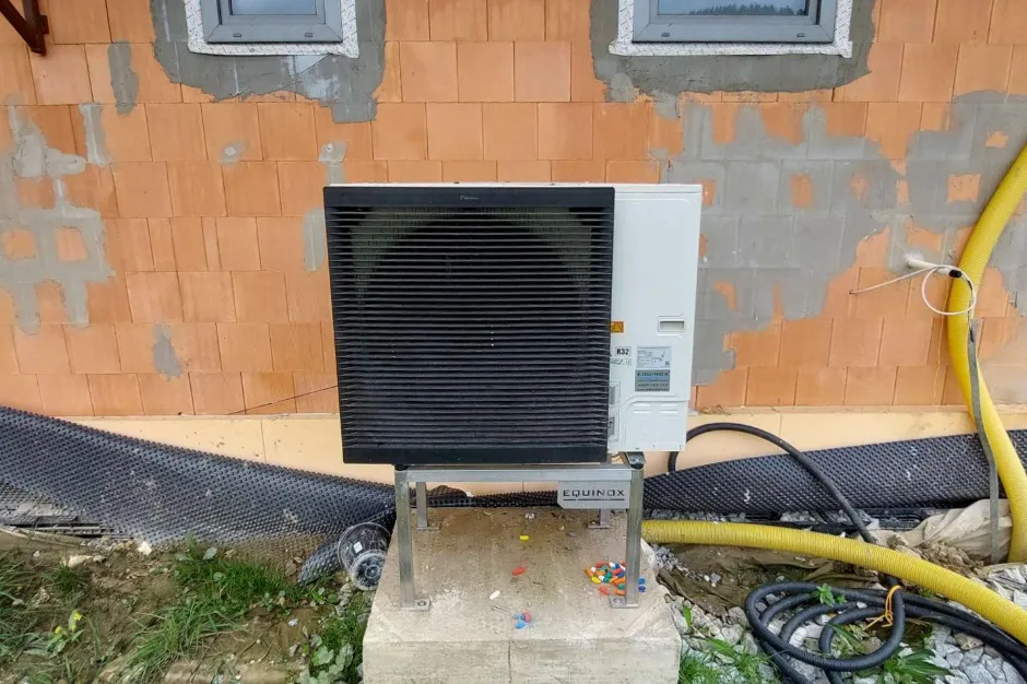 Tepelné čerpadlo vzduch voda Daikin Altherma 3 14kW rodinný dom Zakamenné