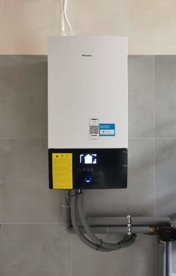 Tepelné čerpadlo vzduch voda Daikin Altherma 3 14kW s chladením rod. dom Dlhá nad Oravou