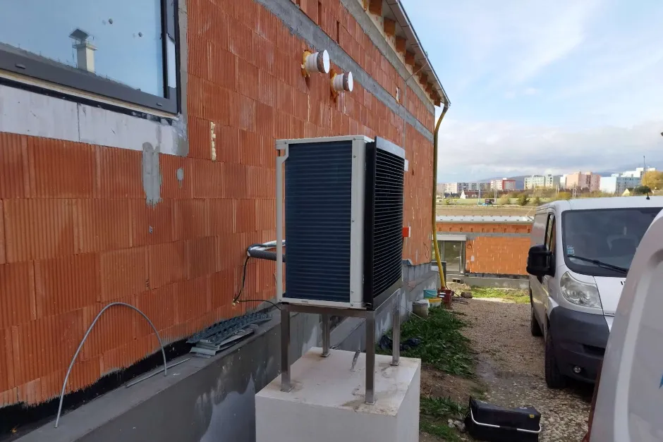 Tepelné čerpadlo vzduch voda Daikin Altherma 3 14kW s chladením rodinný dom Trenčín